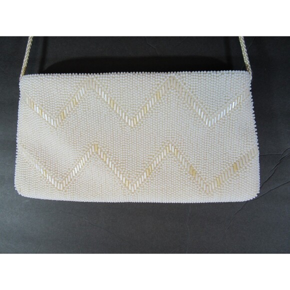Vintage Cream 1970s Beaded Clutch Handbag Purse Chevron Zigzag Shoulder Bag - Picture 3 of 10